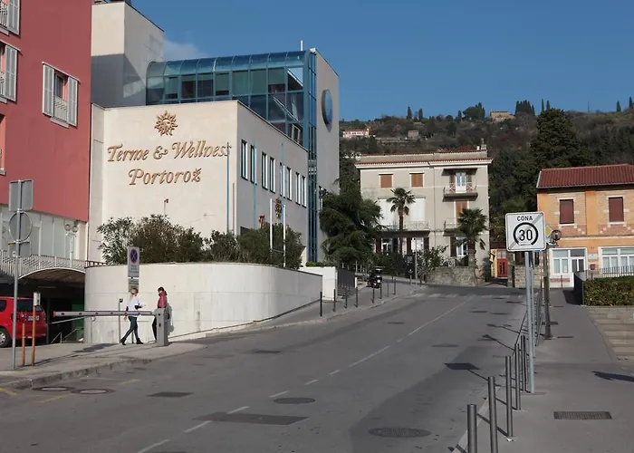 Morski Svet * 波尔托罗